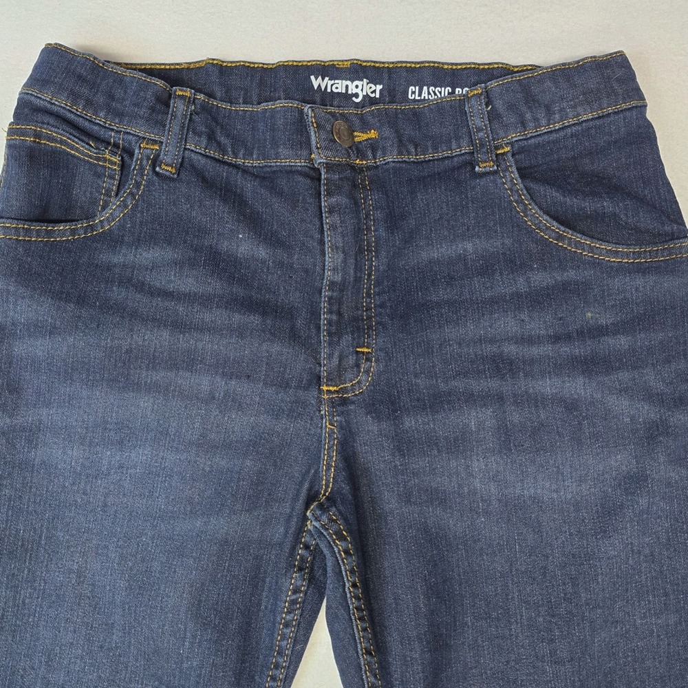Wrangler Mens Classic Boot Jeans Dark Wash Size 30x28 Stretch Denim - Picture 2 of 13